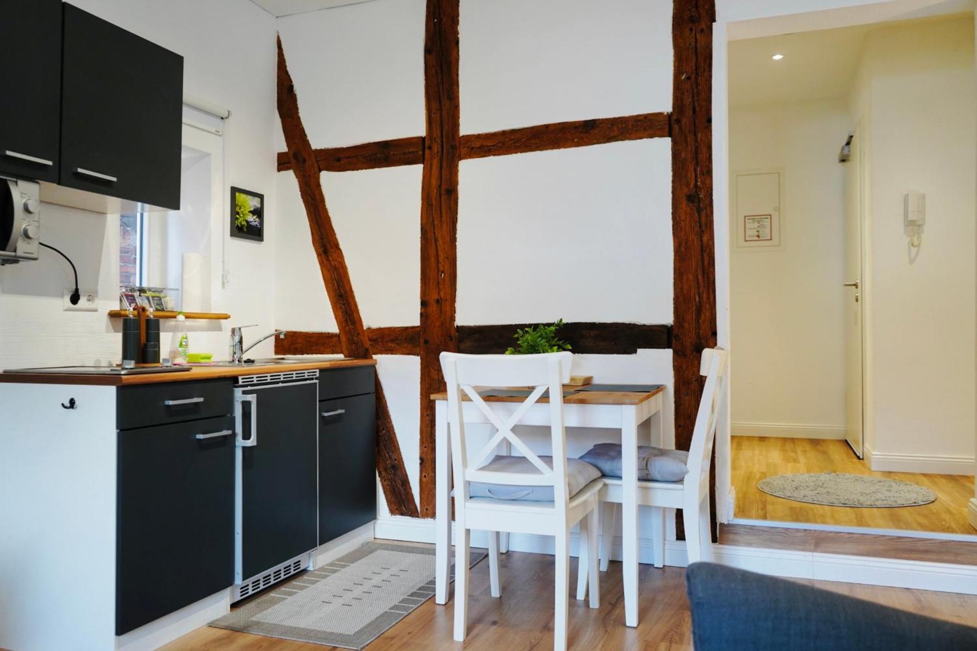 Altstadt Apartment II - Terrasse- Waschmaschine- Parkplatz 볼프스부르크 외부 사진
