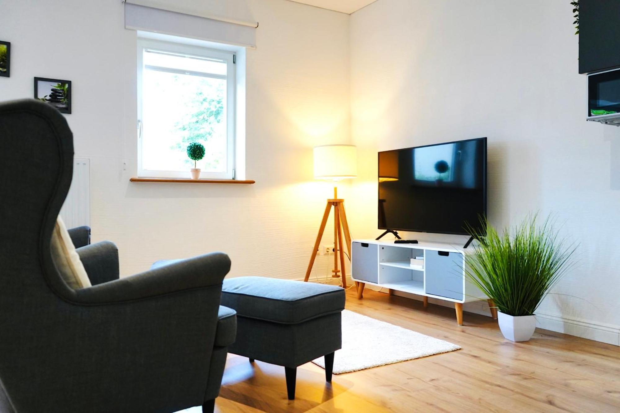 Altstadt Apartment II - Terrasse- Waschmaschine- Parkplatz 볼프스부르크 외부 사진