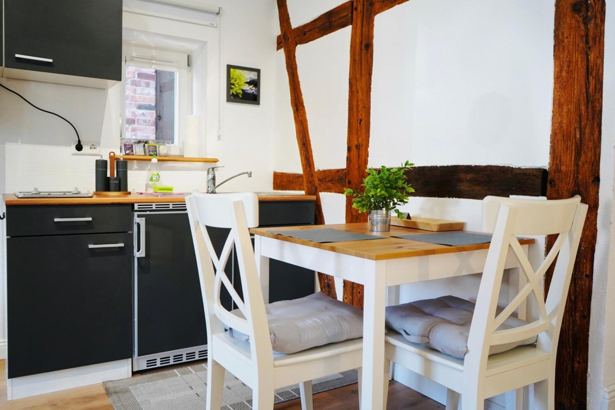 Altstadt Apartment II - Terrasse- Waschmaschine- Parkplatz 볼프스부르크 외부 사진